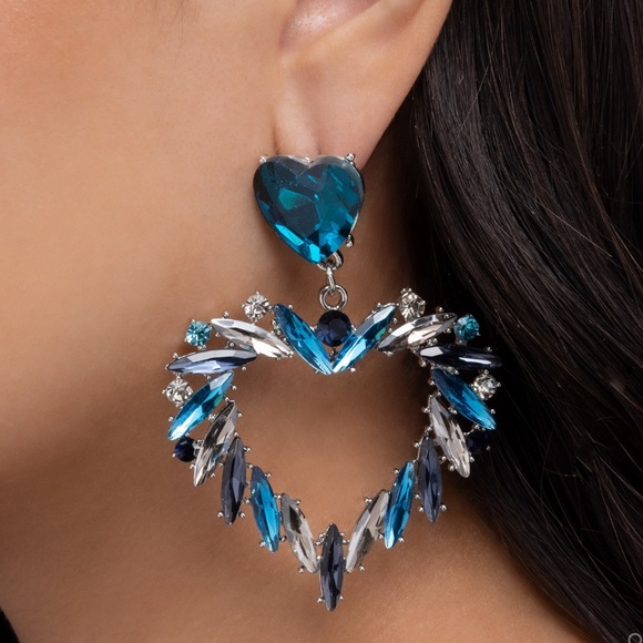 Jewelry - NWT Blue Heart Earrings
